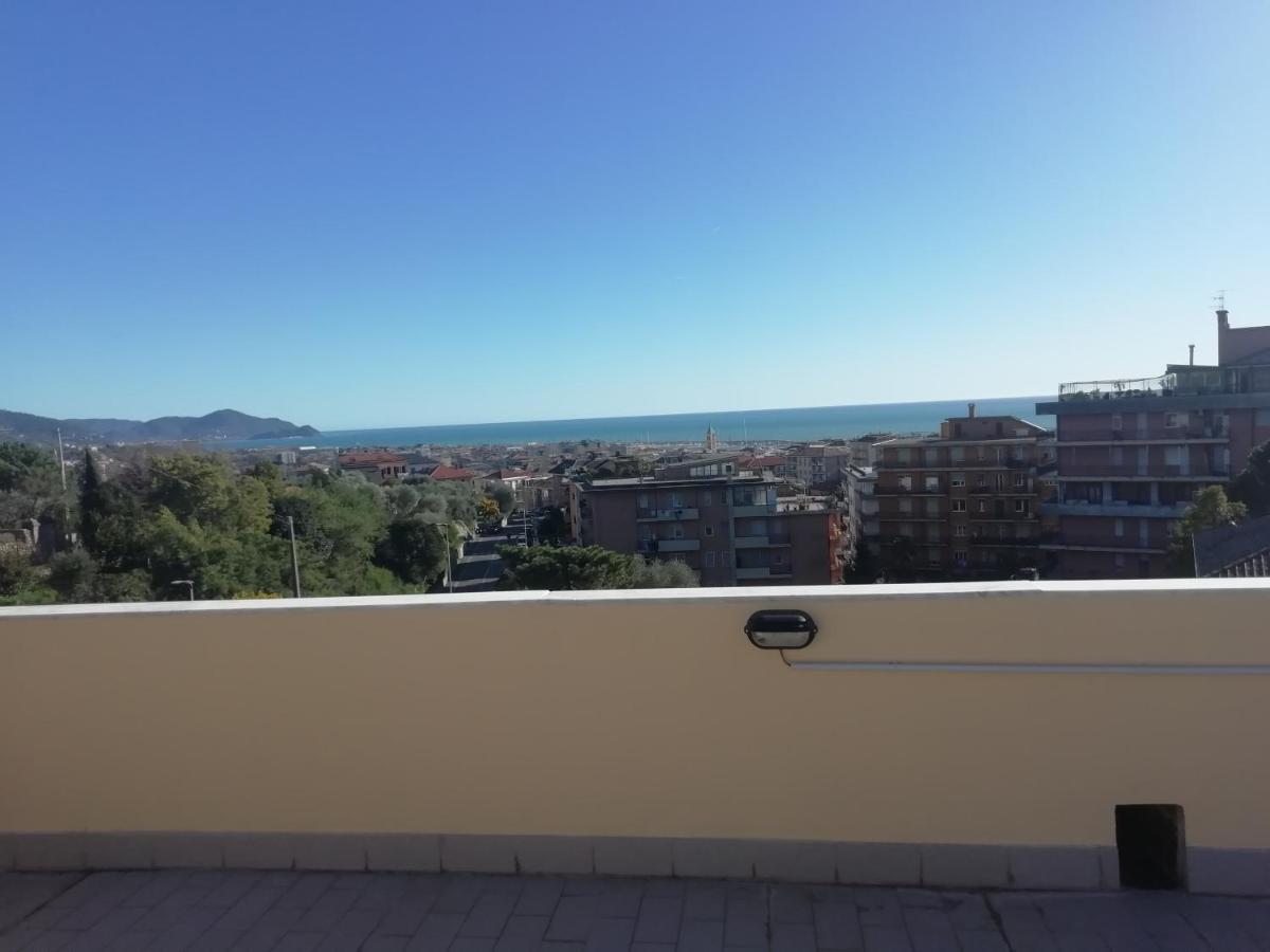 Appartamento Terrazza Sul Mare In Via Devoto Chiavari Esterno foto